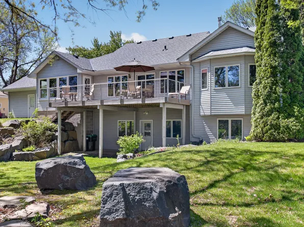 3710 Rum River Dr, Anoka, MN 55303