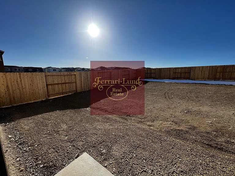 8948 Wolf River Dr — Photo 32