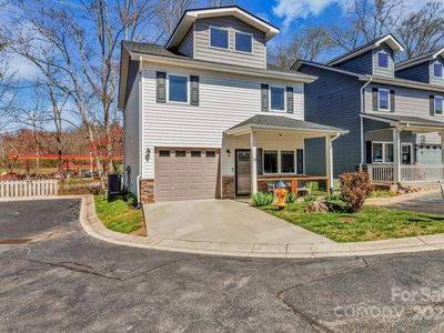 33 English Ivy Rd, Asheville, NC, 28806