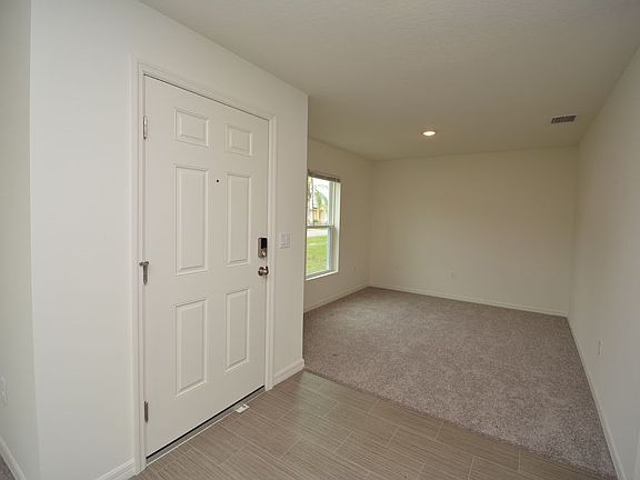 3rd image of 4 Burnham Ln