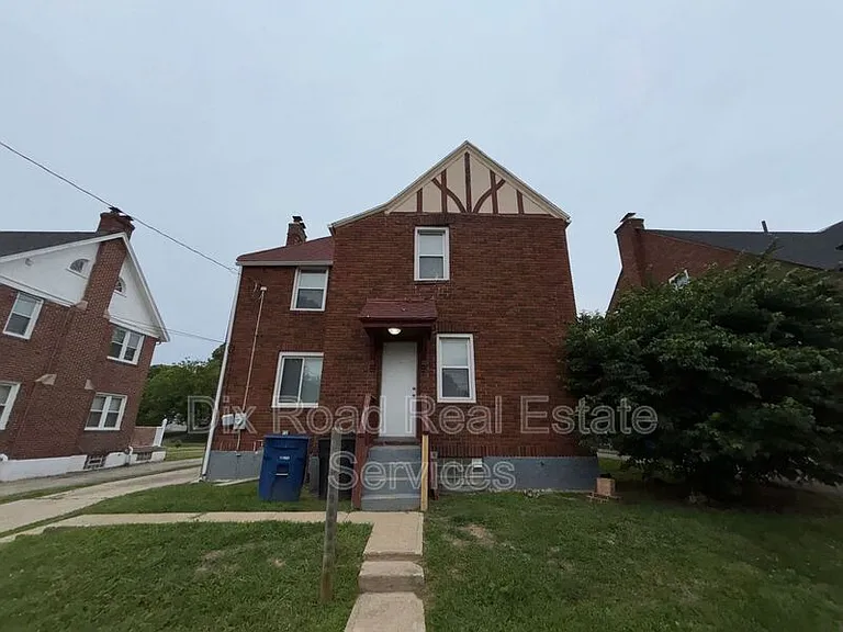 426 Otterbein Ave — Photo 3