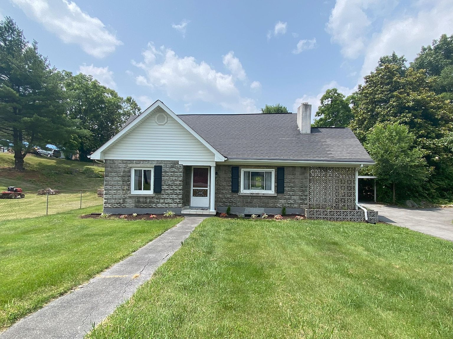 2820 Ashley St, Kingsport, TN 37664 Zillow