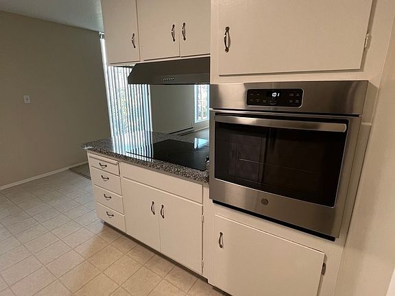 3rd image of 1335 El Camino Real #302