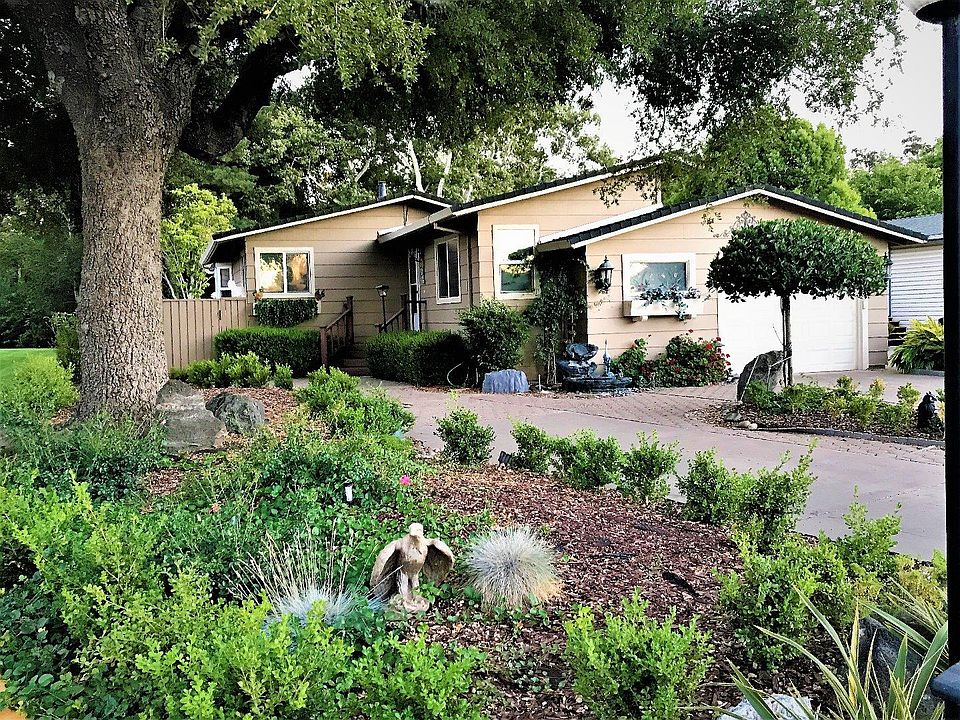 1st image of 219 Leisure Dr #219