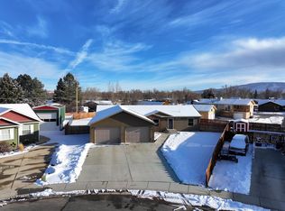 766 Victory Ln, Lander, WY 82520