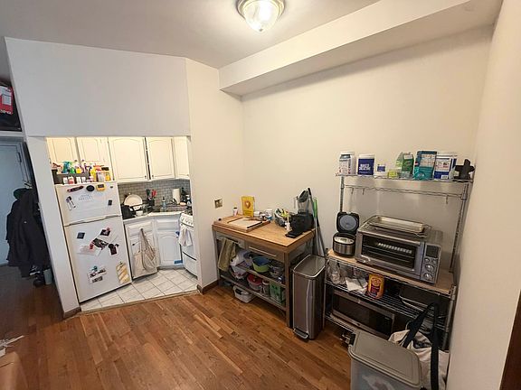 4th image of 162 W 80th St APT 5E