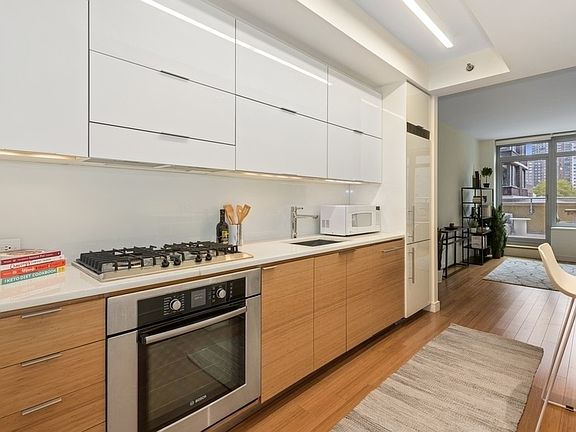 5th image of 303 E 33rd St APT 4B