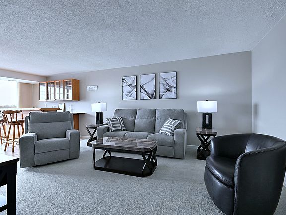 4th image of 2 S Atrium Way APT 606