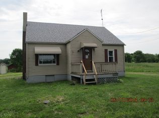 10107 Johnson Rd, North Benton, OH 44449