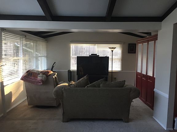 5th image of 2415 Elmwood Dr