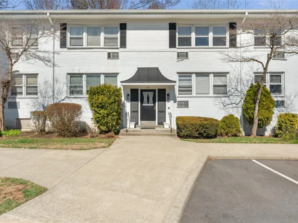 23 Avon Circle #B, Rye Brook, NY 10573
