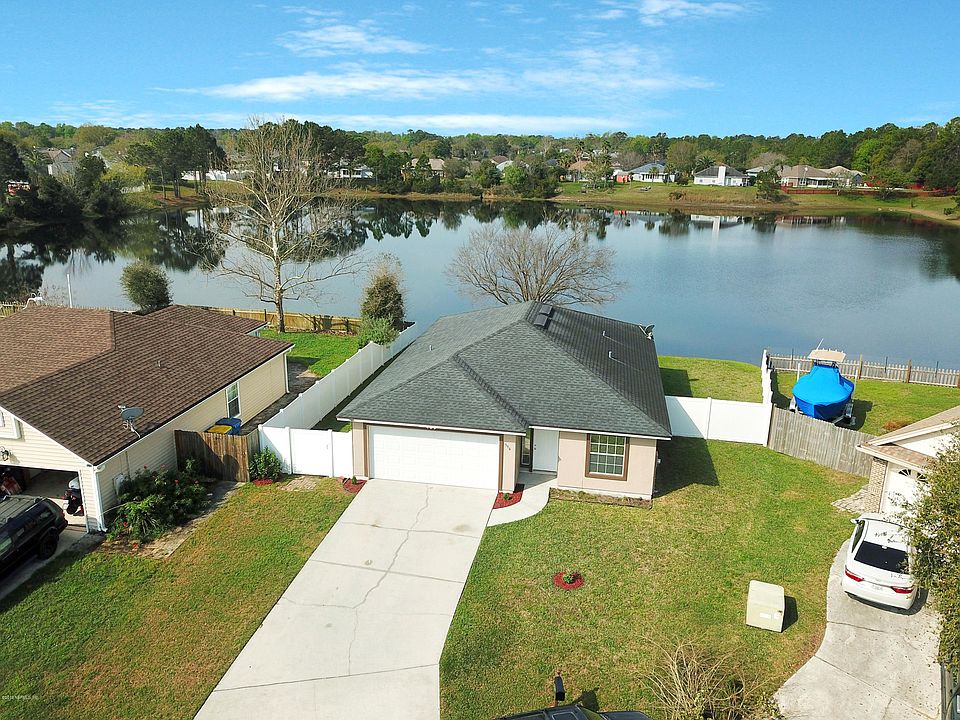 1st image of 576 Blackfin Ct