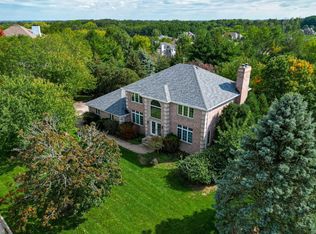 8863 Harvest Hills Trl, Rockford, IL 61114