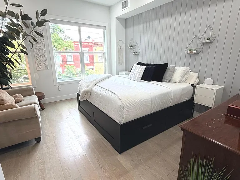 2239 Tasker St — Photo 22