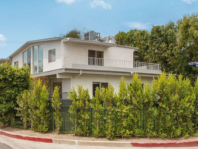 12041 Huston St — Photo 2