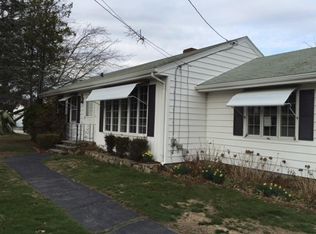 760 Stafford Rd, Tiverton, RI 02878