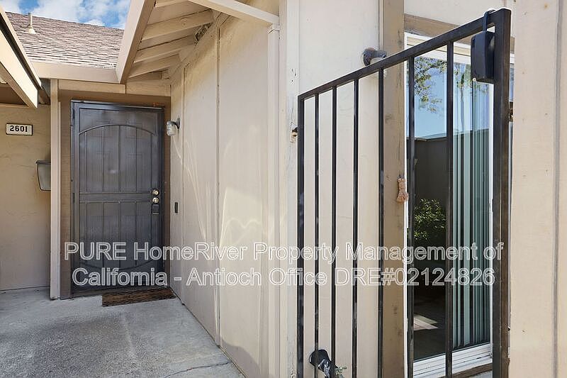 1st image of 2601 Rutgers Ln