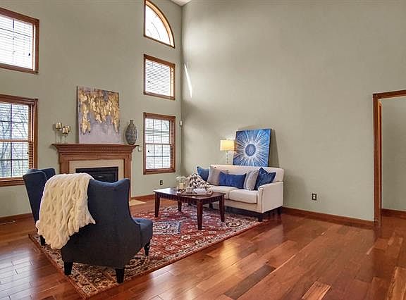 5th image of 212 Eden Park Blvd