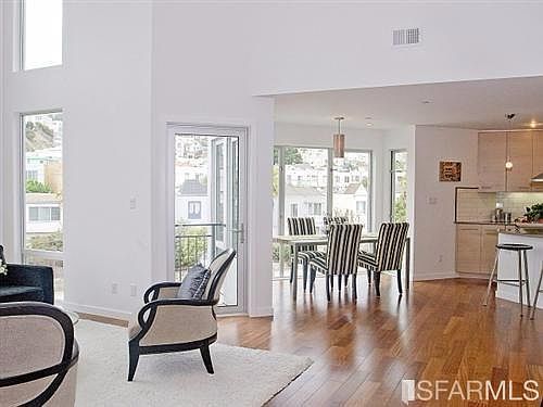 3rd image of 2189 Bay Shore Blvd APT 301