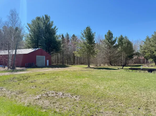 7555 S Nicolet, Sault Sainte Marie, MI 49783