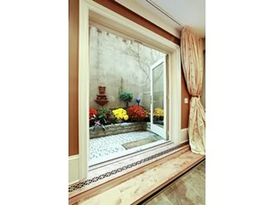 Sold by Corcoran | media 31