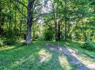 23 Farrell Road, Newtown, CT 06470