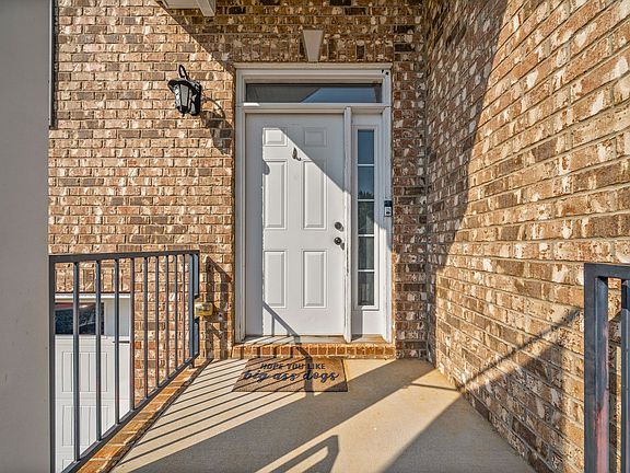 2nd image of 627 Hidden Valley Dr