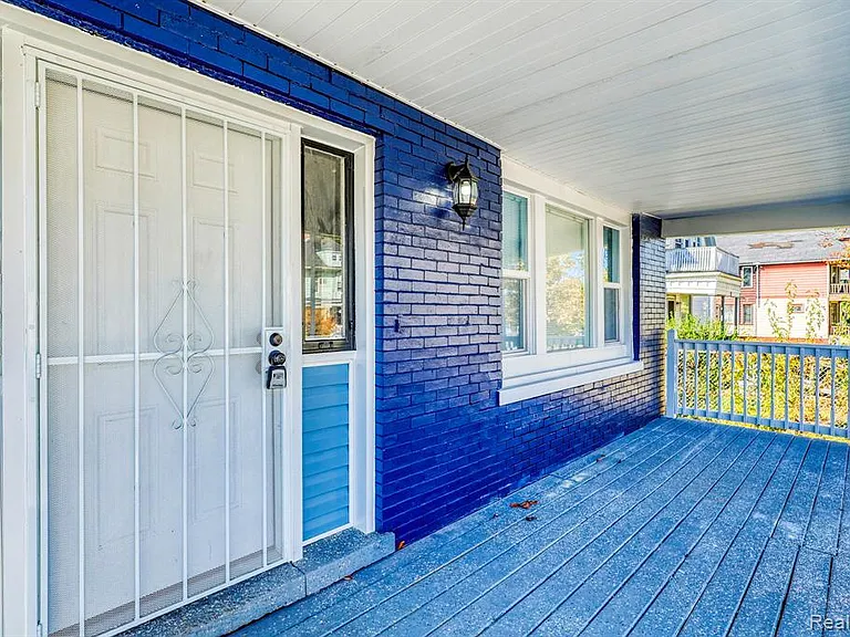 2513 Concord St — Photo 5