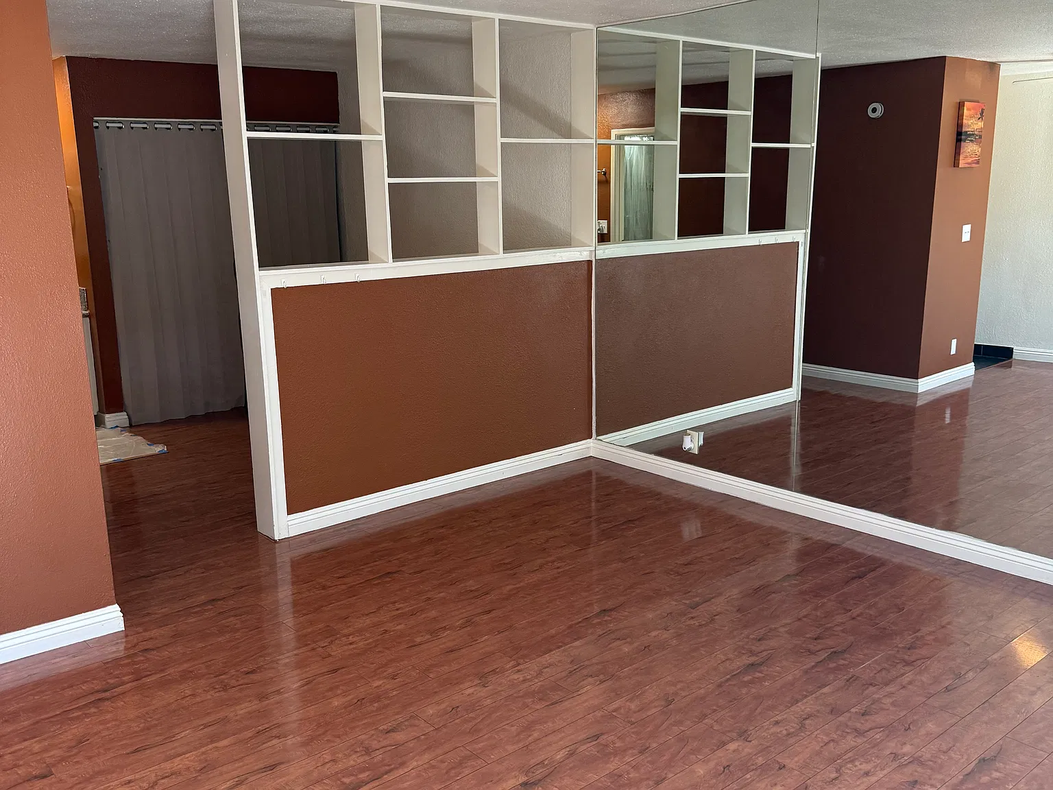 4600 University Center Dr — Photo 4