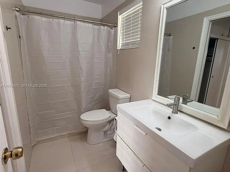 20200 NE 27th Ct #35 — Photo 14