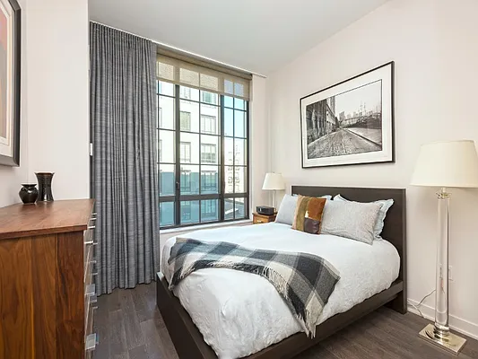 Sold by Sotheby's International Realty | media 3