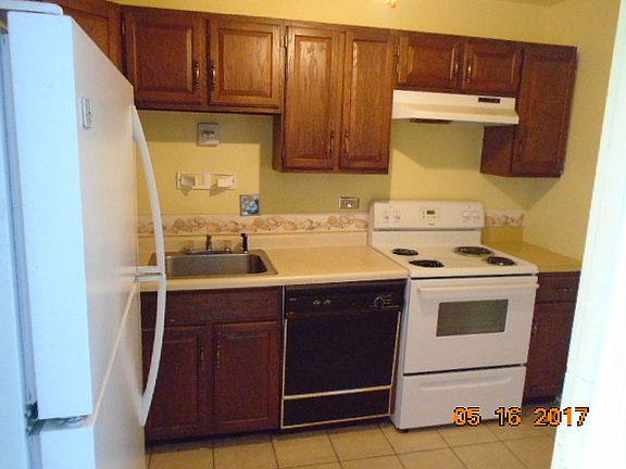 5th image of 200 Park Ave APT 517