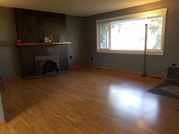 4th image of 3416 Glendale Dr W