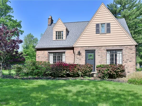 490 Humiston Dr, Bay Village, OH 44140