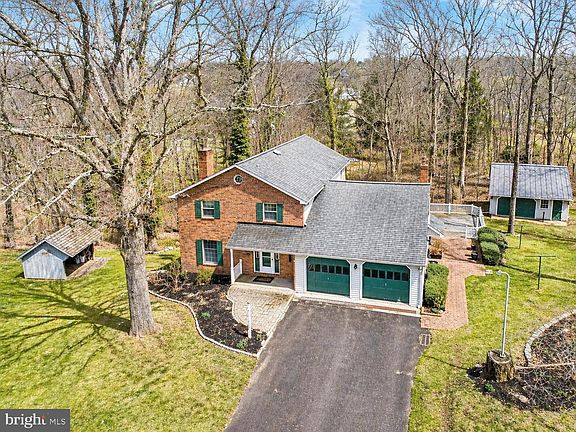 2nd image of 837 Rising Sun Rd