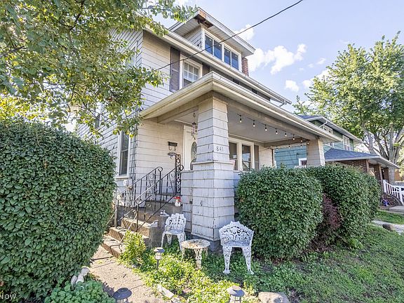 5th image of 841 10th St NE