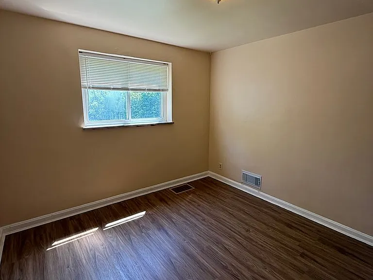 39 Glen Este Pl — Photo 12