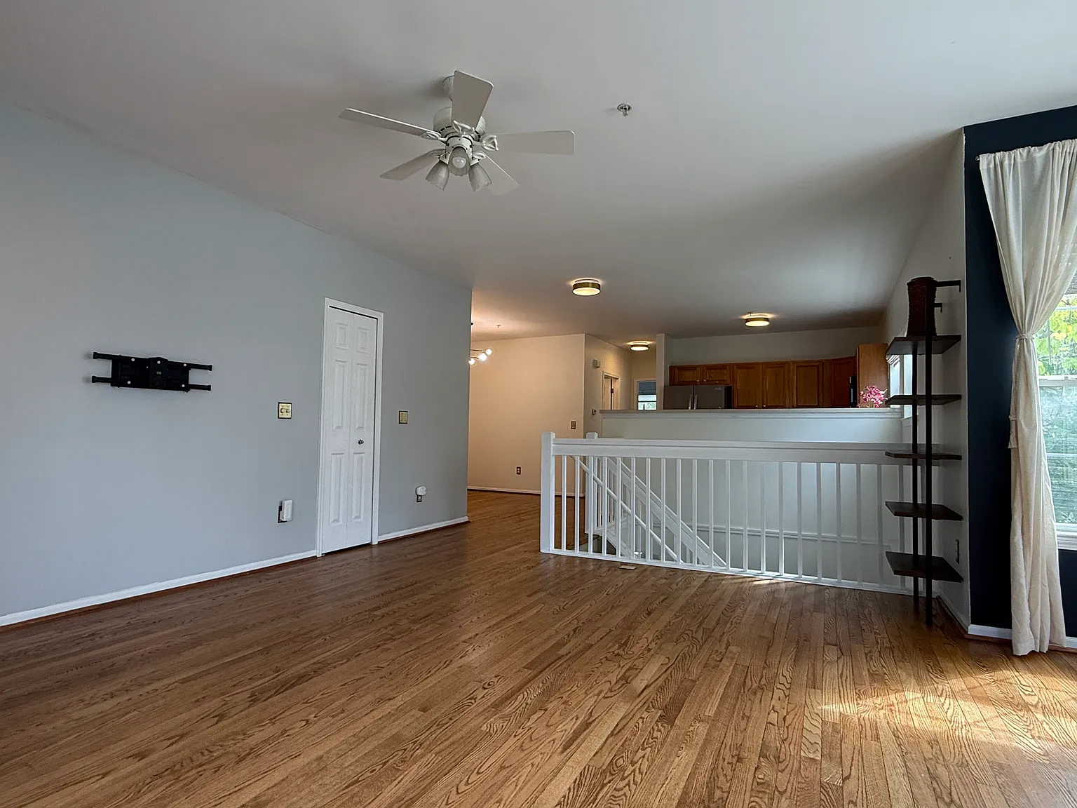 3 bed, 1268 sqft, $2,800 — Photo 3
