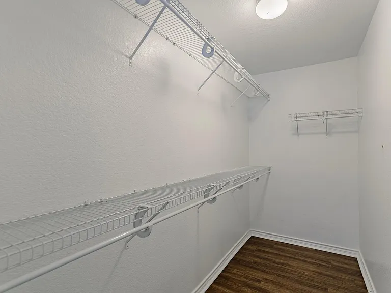 8915 Wild Rose Ln — Photo 24