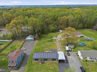 38 N Dupont Rd, Carneys Pt, NJ 08069