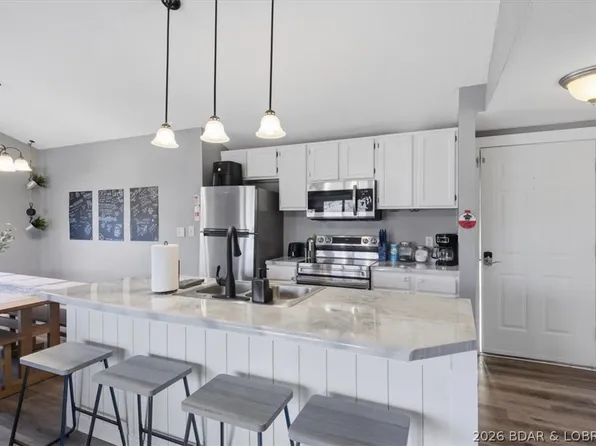 279 Spring Rd, Lake Ozark, MO 65049