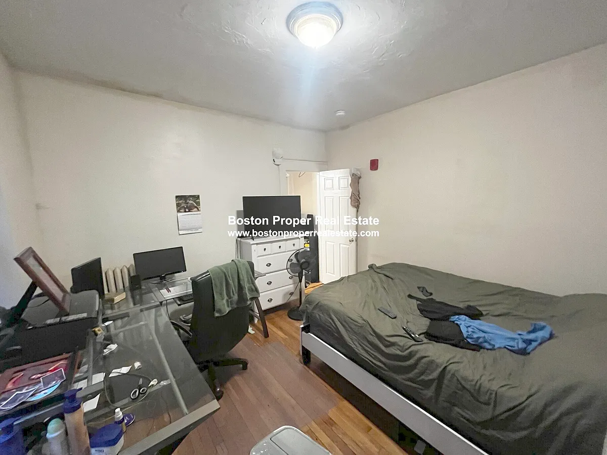 Building Photo - 19 Peterborough St #5