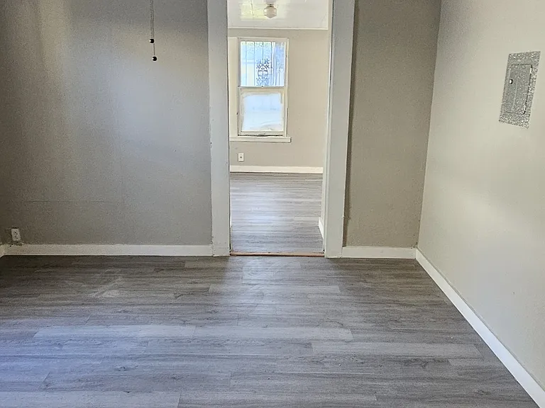 120 Chicago Blvd — Photo 6