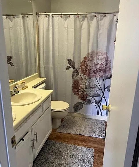 19929 Briarwood Ct — Photo 2