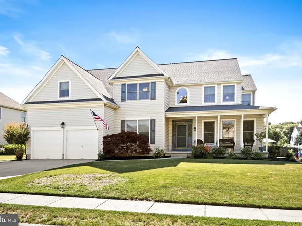 8 Cobblestone Ct, Columbus, NJ 08022