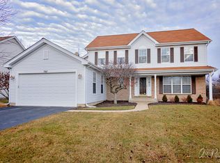 767 Waterford Dr, Grayslake, IL 60030
