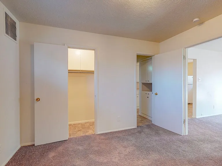 2121 Gold Ave SE — Photo 27