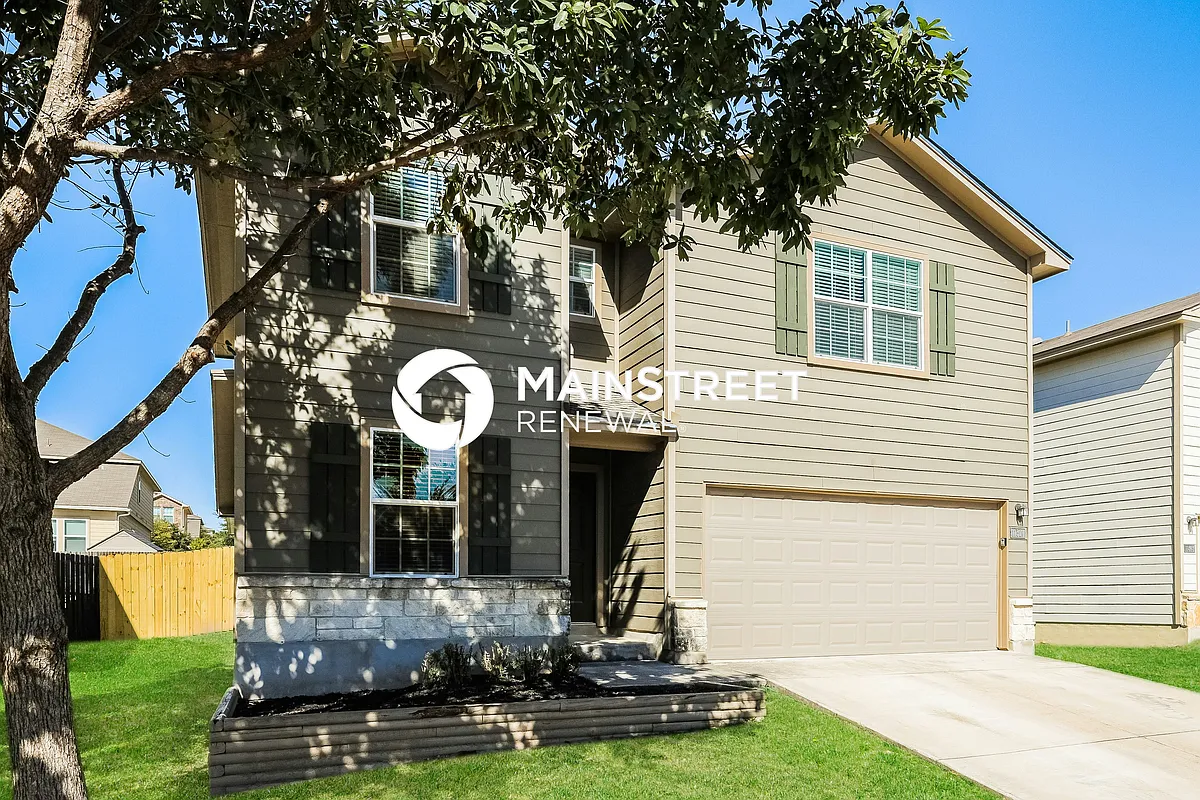 Front View - 11527 Fort Smith