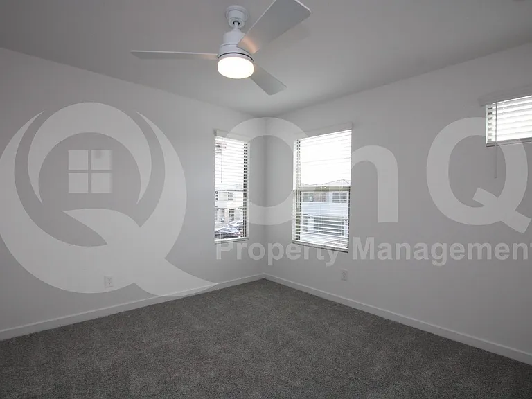 7442 W Nicolet Ave — Photo 9