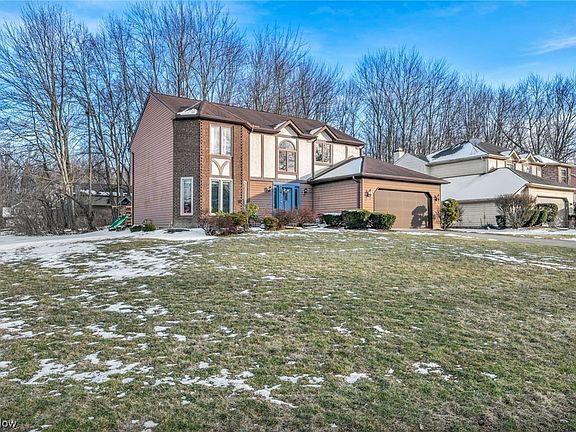 2nd image of 21481 Montclare Blvd
